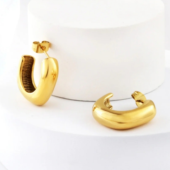 18k plated Gold Hoop Earrings - Picture 2 of 4